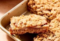 Chewy Cinnamon Apple Pie Bars: Easy Recipe for Fall Baking