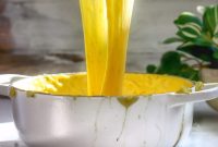 Aligot Potatoes: Creamy Mashed Potato and Cheese Recipe