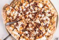 Grilled S’mores Pizza Recipe: How to Make Gooey Campfire Dessert