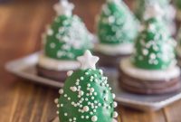 Chocolate-Covered Strawberry Christmas Tree Treats