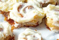 Flaky Puff Pastry Cinnamon Rolls with Sweet Cinnamon Swirl
