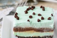 No-Bake Mint Chocolate Gluten-Free Lasagna (Video)