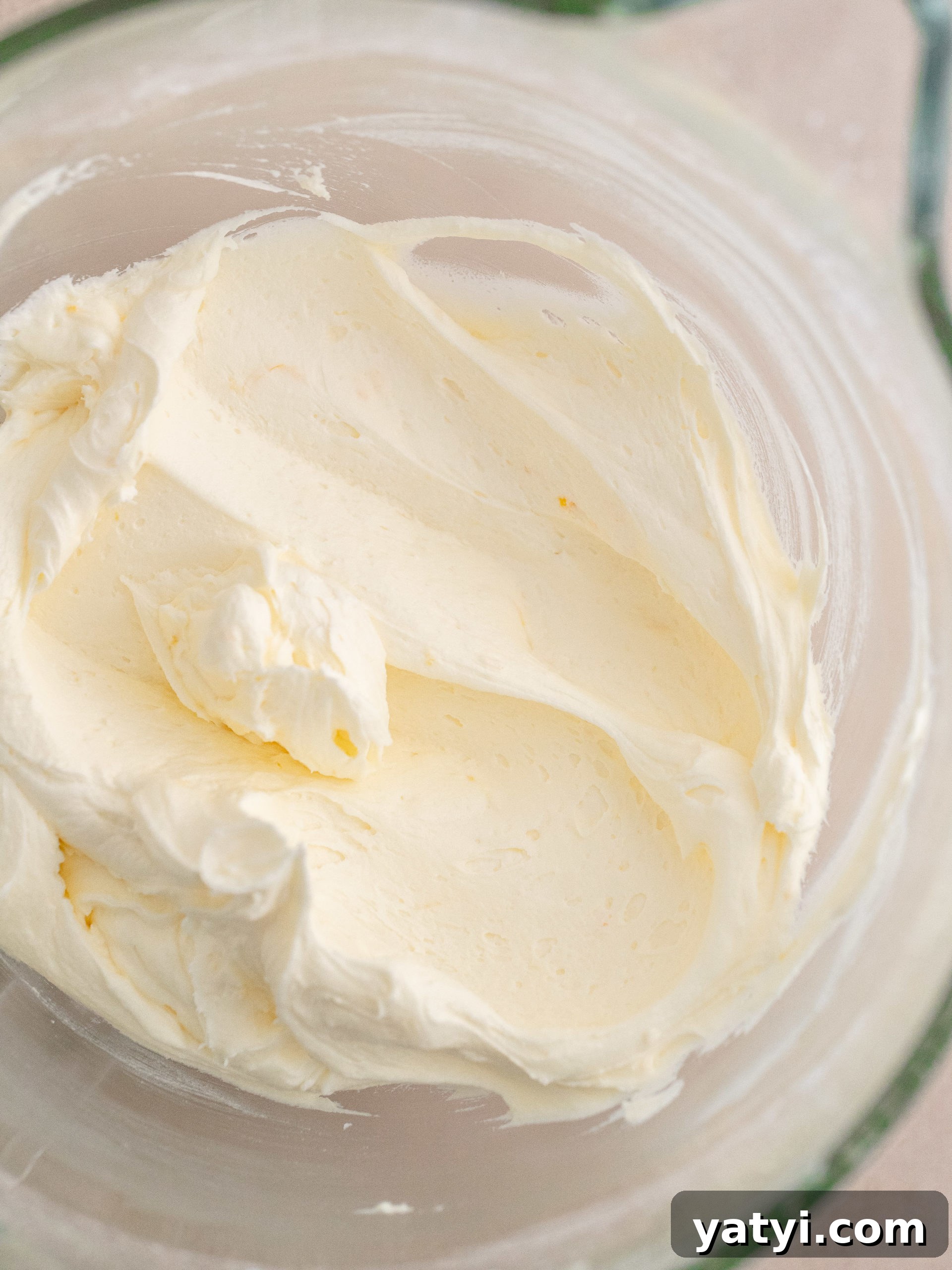 Frosting cake