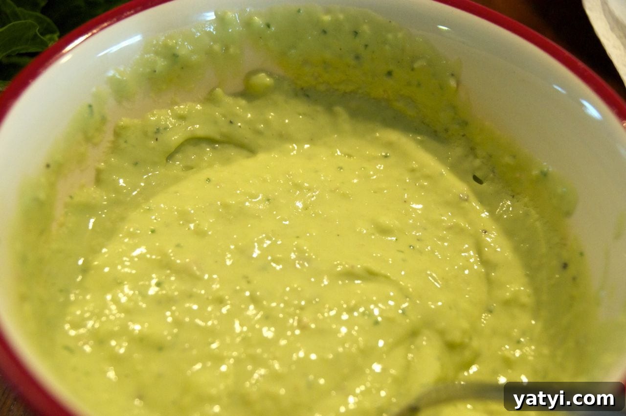 Creamy Avocado Garlic Aioli Recipe for Sandwiches & Dips 6 Avocado Garlic Aioli