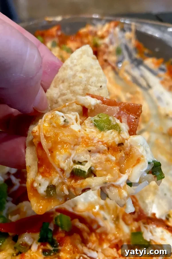 15-Minute Hot Pizza Dip Recipe: Savory Appetizer for Parties 3 hot pizza dip