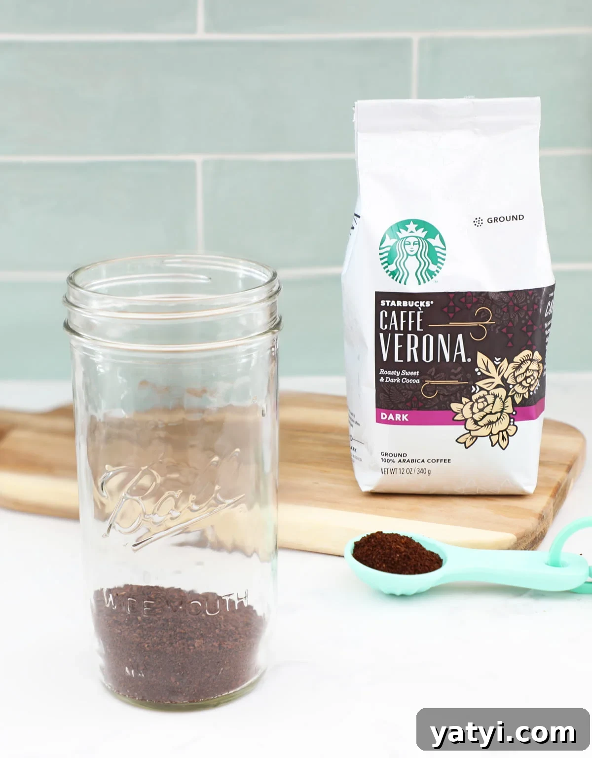 Mason Jar Cold Brew Coffee: Simple Iced Coffee Recipe 3 cold brew coffee