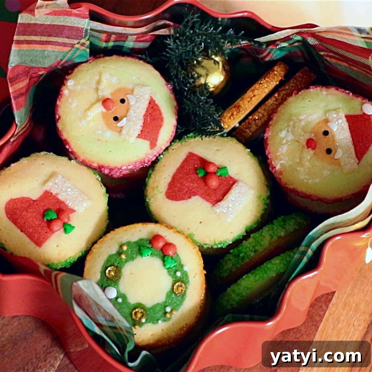 Slice-and-Bake Christmas Cookies: Simple Holiday Cookie Guide 20 Christmas cookies in a cookie box