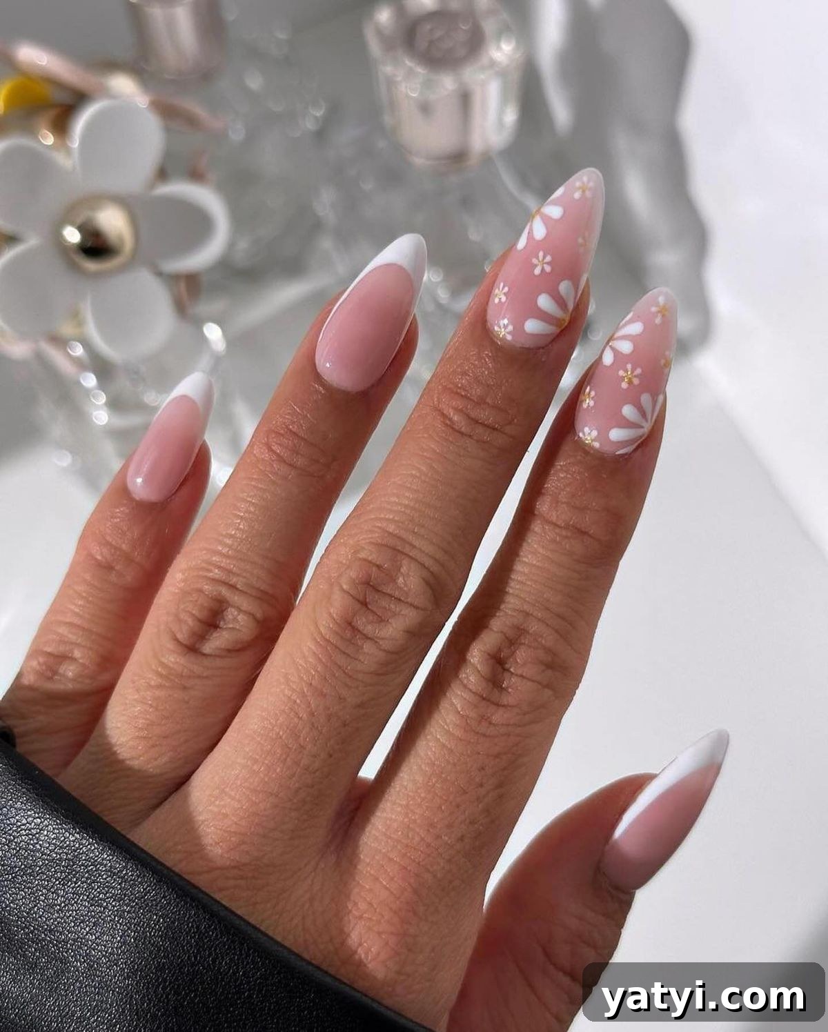 41 Chic Nude Nail Ideas You Can Create at Home 14 12. Nudes and Florals