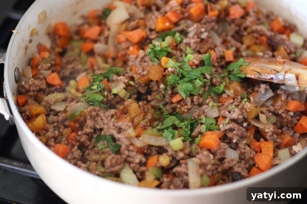 Paleo Moroccan Lamb Stuffed Squash (AIP) - a meal that is simple enough for weekdays, but elegant enough for special occasions! | fedandfulfilled.com