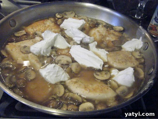 Champagne Chicken and Mushroom Pasta Recipe for Dinner 6 Champagne Chicken & Mushroom Pasta Recipe | snappygourmet.com