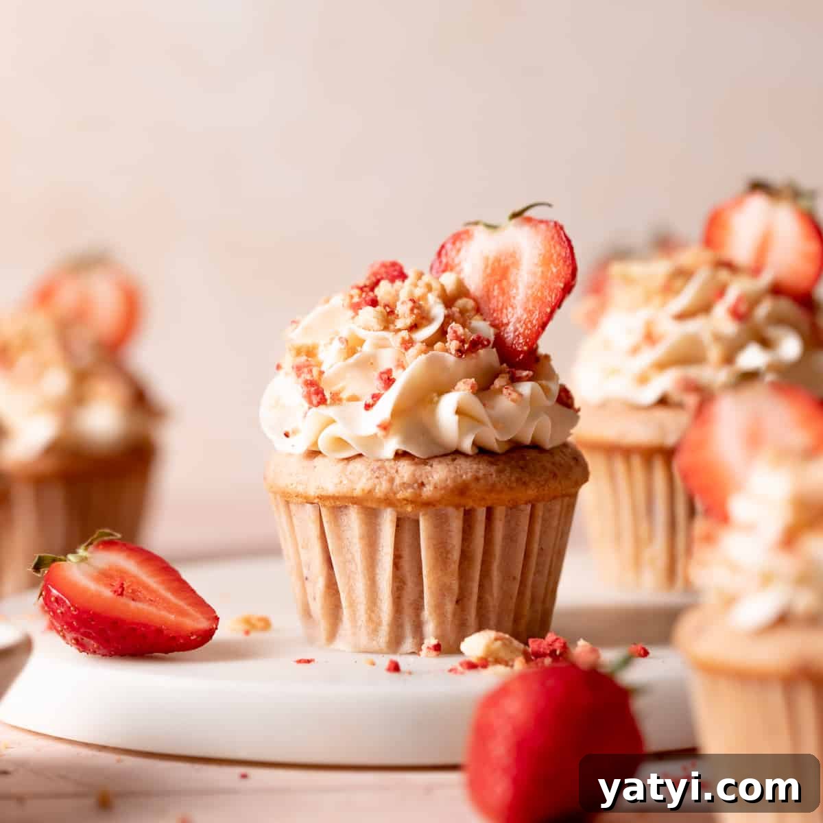 Strawberry Crunch Cupcakes Recipe with Crispy Topping 12 strawberry crunch cupcakes with vanilla frosting and crunch topping.
