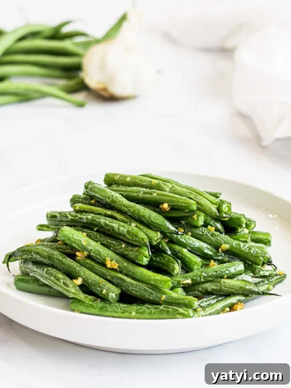 Chinese style dry fried garlic green beans, Din Tai Fung green beans